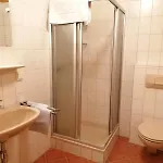 Gaestehaus Holzer *